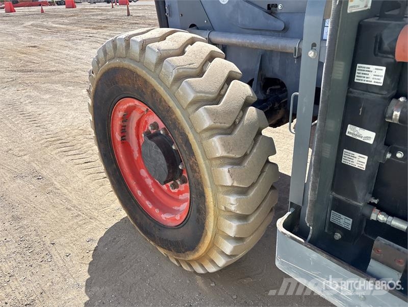 SkyJack SJ843TH Telehandler 텔러 핸들러