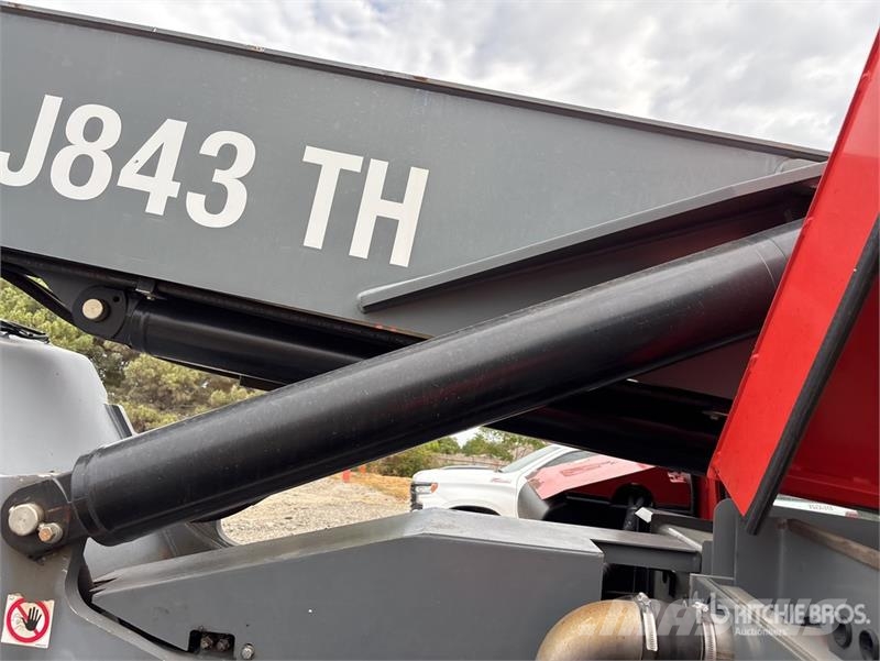 SkyJack SJ843TH Telehandler (Inoperable) مناولات متداخلة