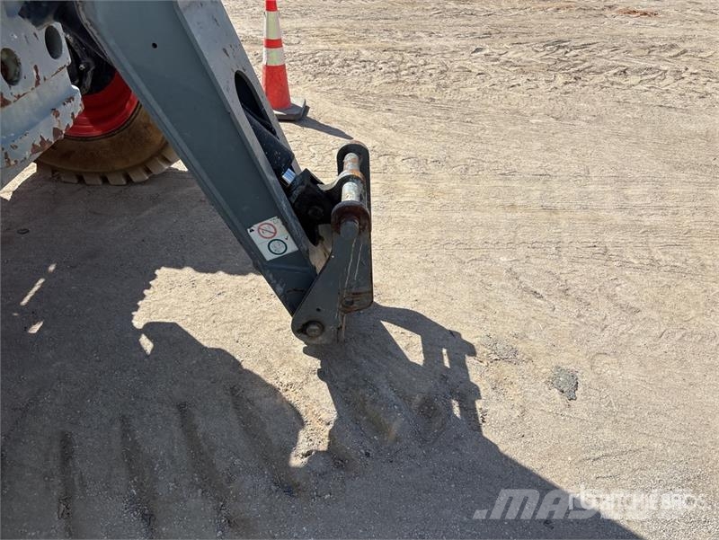 SkyJack SJ843TH Telehandler 텔러 핸들러