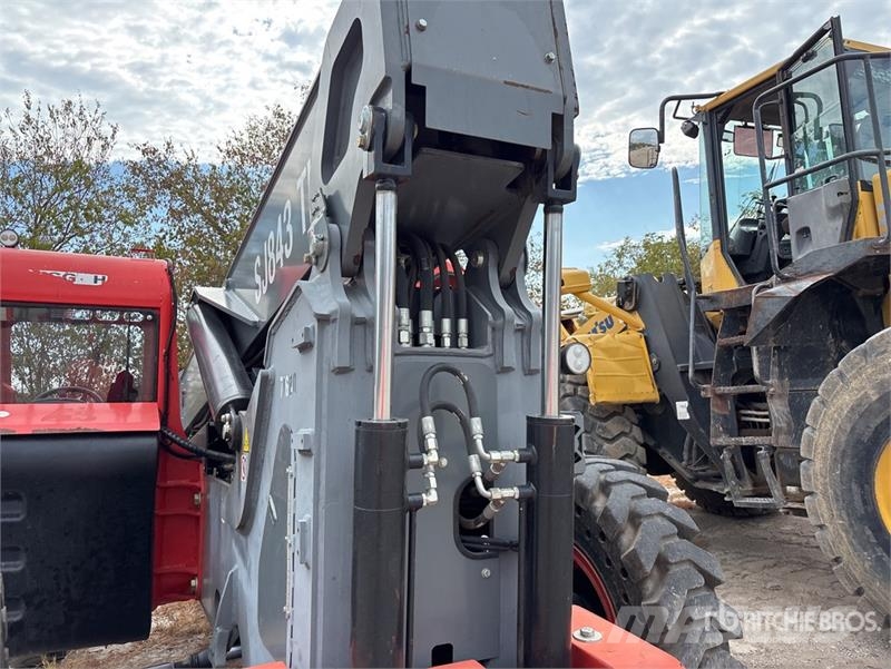 SkyJack SJ843TH Telehandler (Inoperable) مناولات متداخلة
