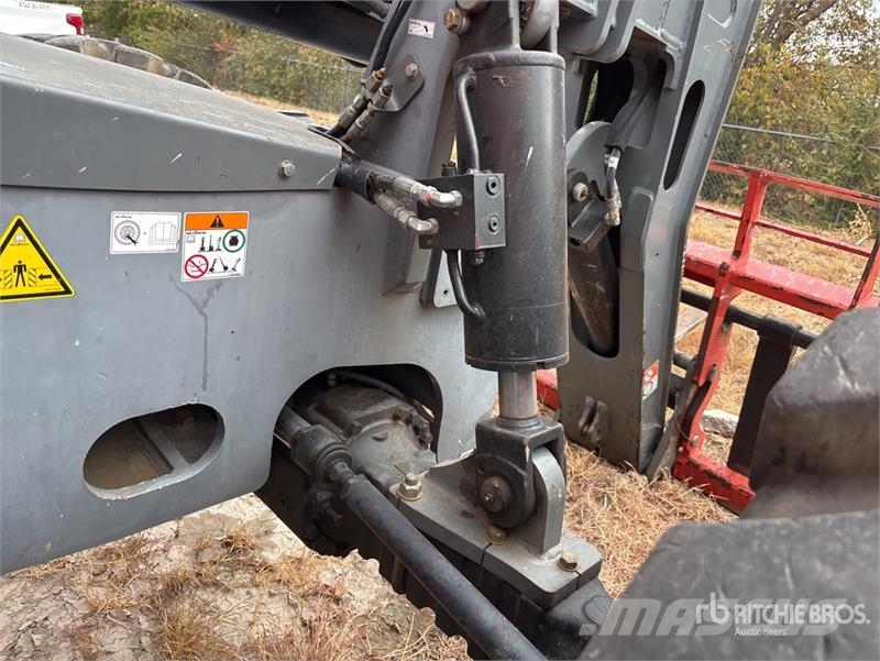 SkyJack SJ843TH Telehandler (Inoperable) مناولات متداخلة