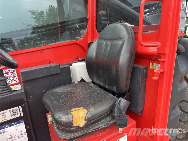 SkyJack SJ843TH Telehandler (Inoperable) مناولات متداخلة
