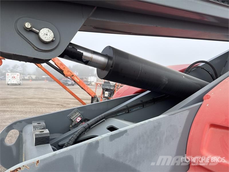 SkyJack SJ86T 4WD Diesel Telescopic Boom Lift Teleszkópos emelők