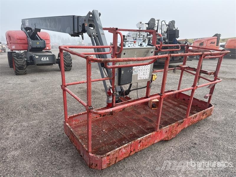 SkyJack SJ86T 4WD Diesel Telescopic Boom Lift Teleszkópos emelők