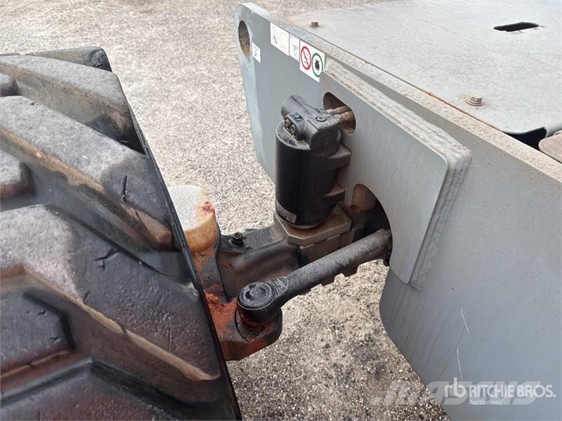 SkyJack SJ86T 4WD Diesel Telescopic Boom Lift Teleszkópos emelők