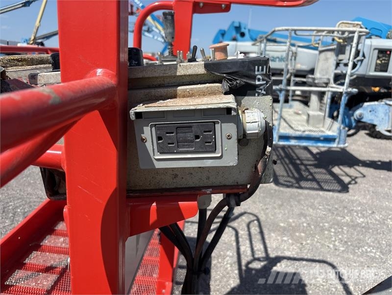 SkyJack SJ86T 4WD Diesel Telescopic Boom Lift Telescopic boom lifts