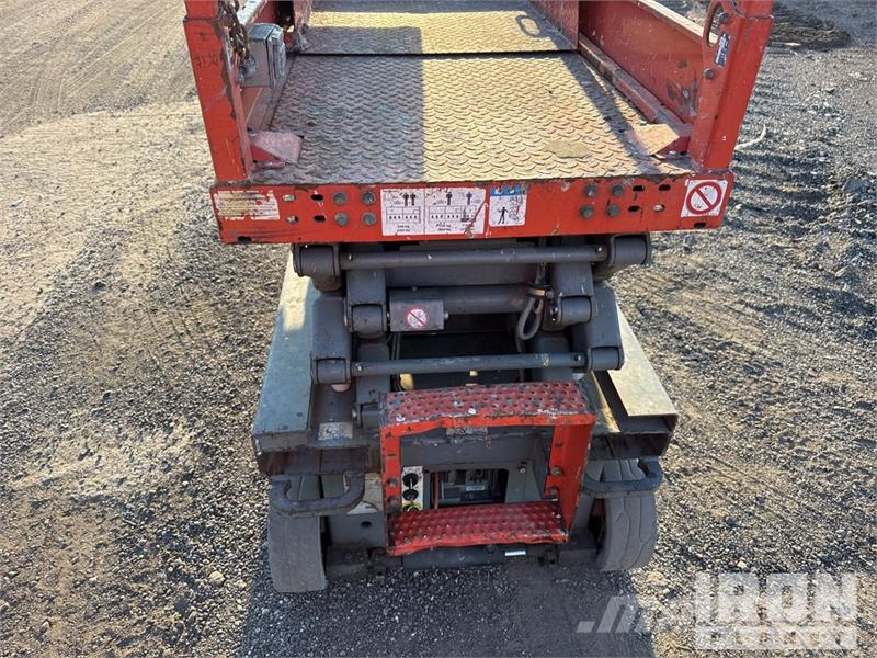 SkyJack SJIII-3219 Electric Scissor Lift Scissor lifts