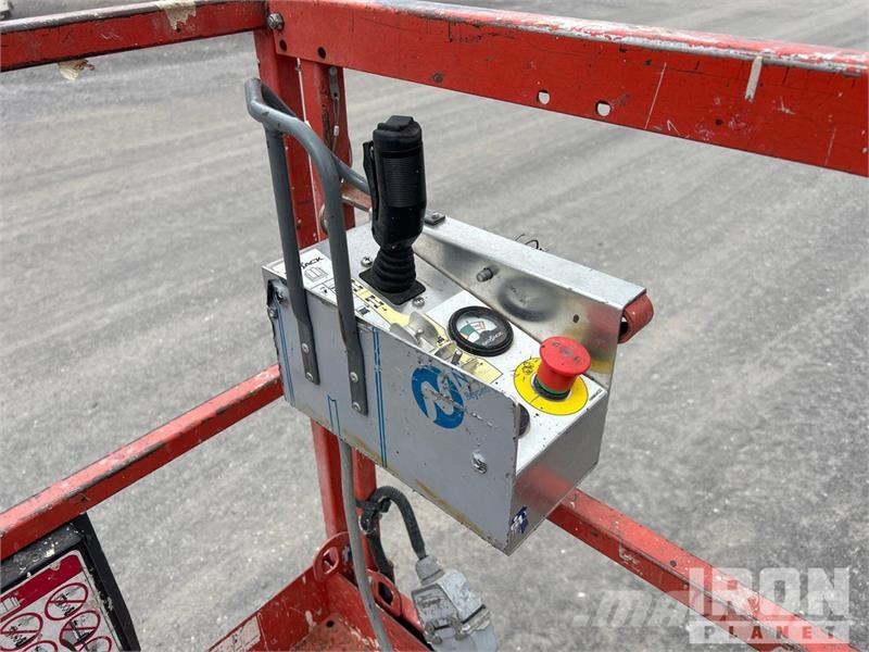 SkyJack SJIII-3219 Electric Scissor Lift Käärtõstukid