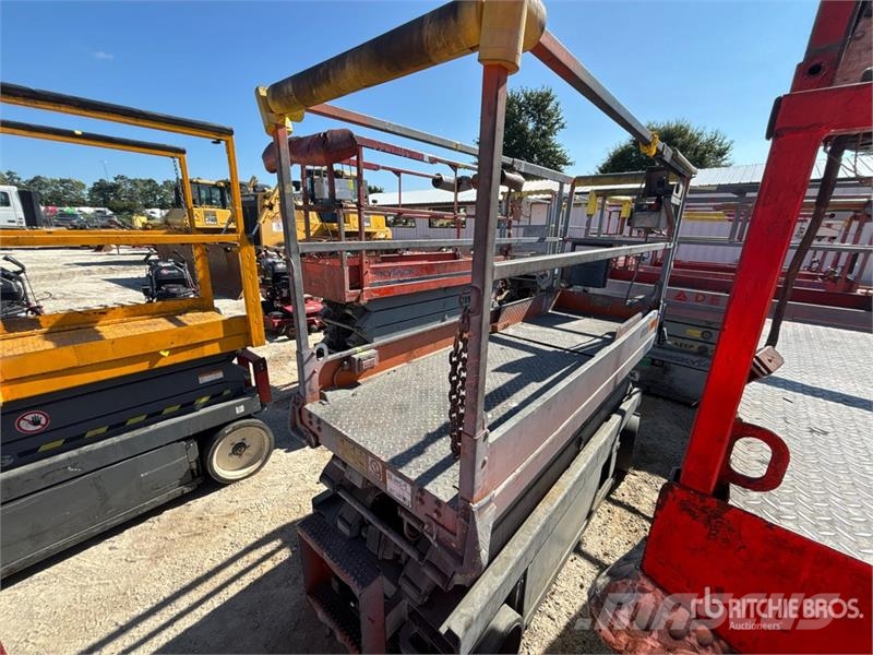 SkyJack SJIII3220 Electric Scissor Lift Elevadores de tesoura