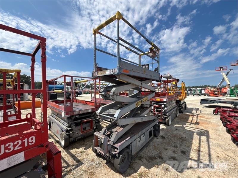 SkyJack SJIII3220 Electric Scissor Lift رافعات مقصية الشكل