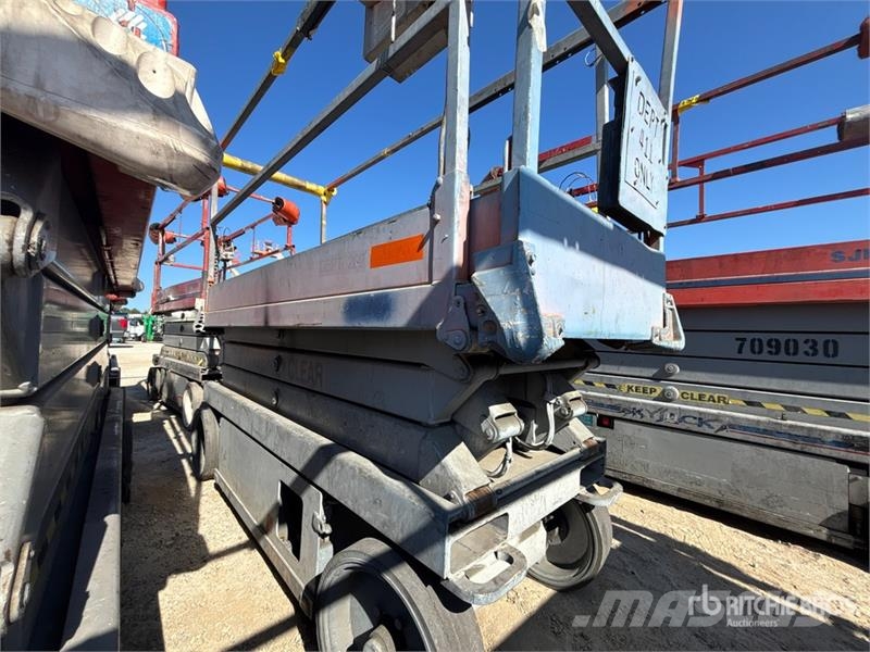 SkyJack SJIII3220 Electric Scissor Lift Elevadores de tesoura
