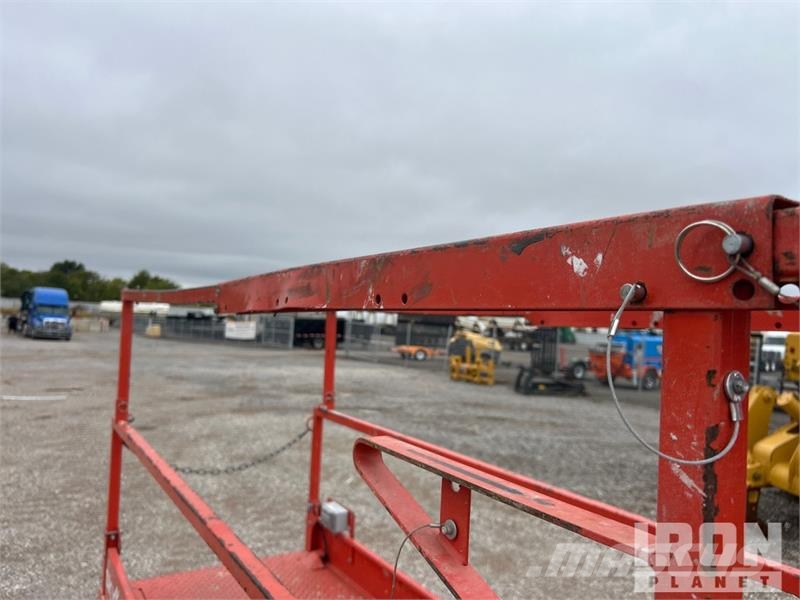 SkyJack SJIII3226 Electric Scissor Lift Käärtõstukid