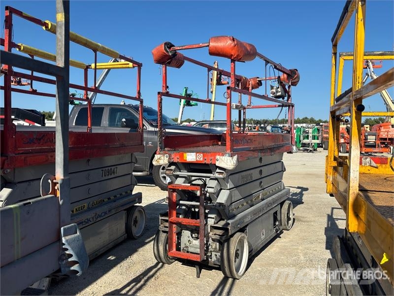 SkyJack SJIII3226 Electric Scissor Lift Elevadores de tesoura