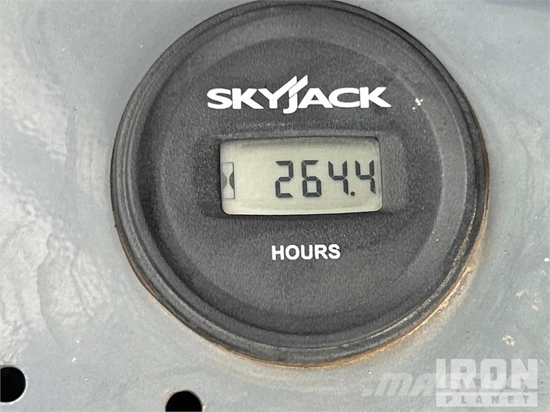 SkyJack SJIII3226 Electric Scissor Lift Käärtõstukid