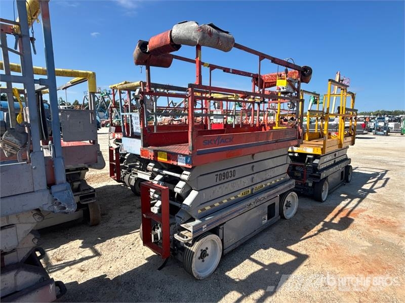 SkyJack SJIII3226 Electric Scissor Lift Elevadores de tesoura
