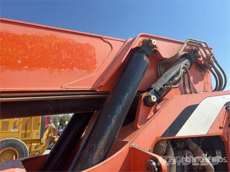 SkyTrak 10042 Telescopic handlers