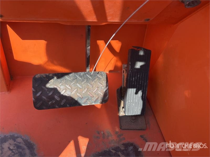SkyTrak 10042 Telescopic handlers