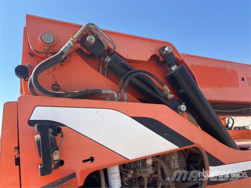 SkyTrak 10042 Telescopic handlers