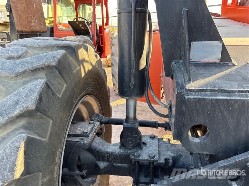 SkyTrak 10054 Telescopic handlers