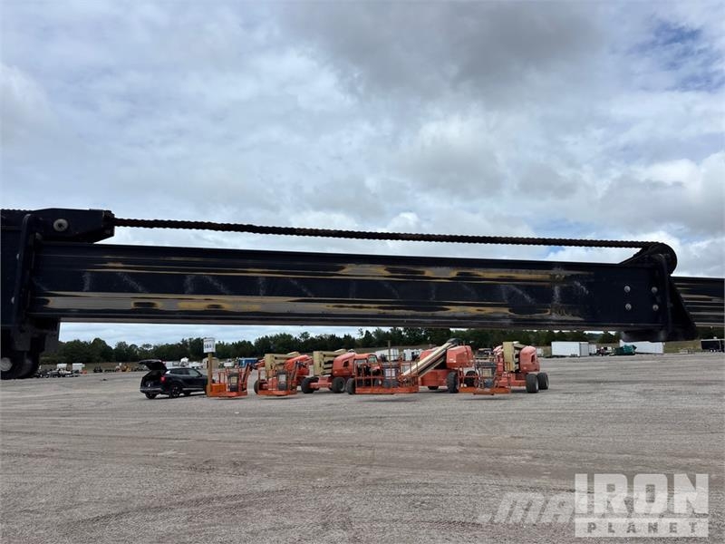 SkyTrak 10054 Telescopic handlers