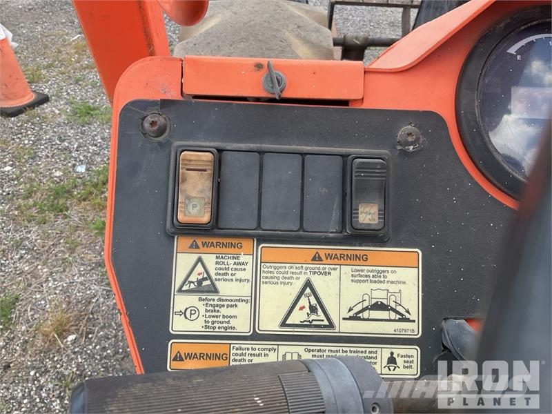 SkyTrak 10054 Telescopic handlers