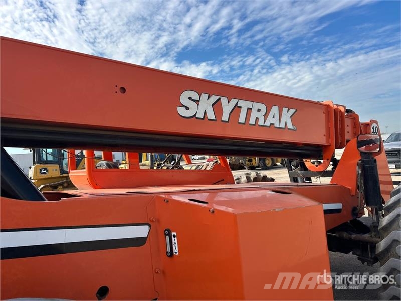 SkyTrak 10054 Manipuladores telescópicos