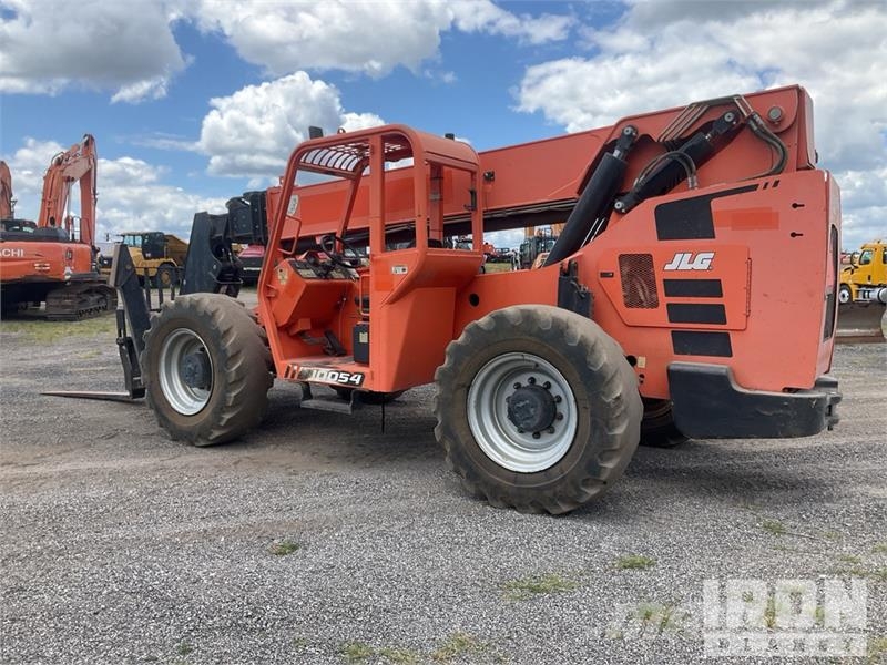 SkyTrak 10054 Telescopic handlers
