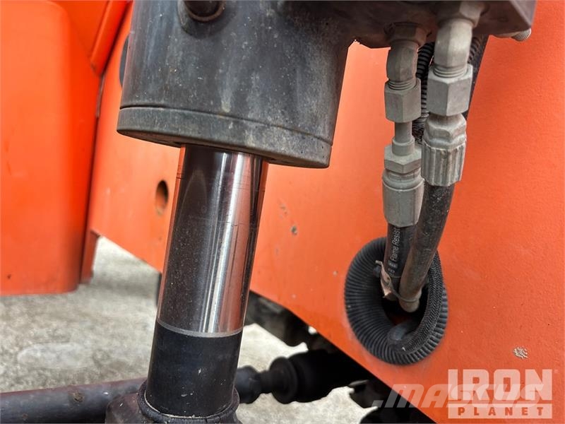 SkyTrak 10054 Telescopic handlers