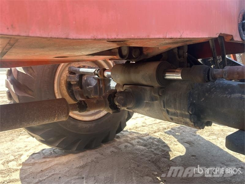 SkyTrak 10054 Telescopic handlers