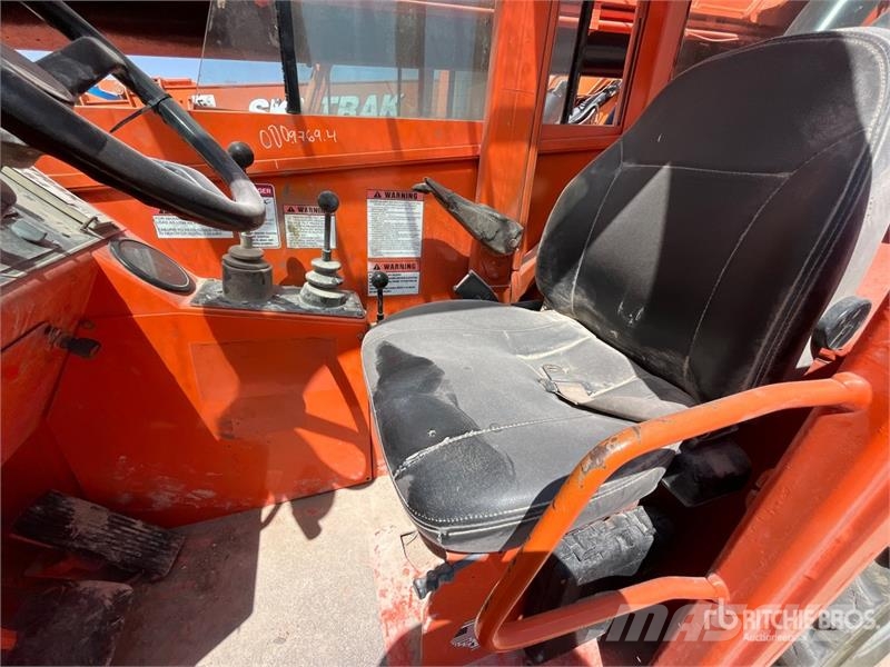 SkyTrak 10054 Telescopic handlers