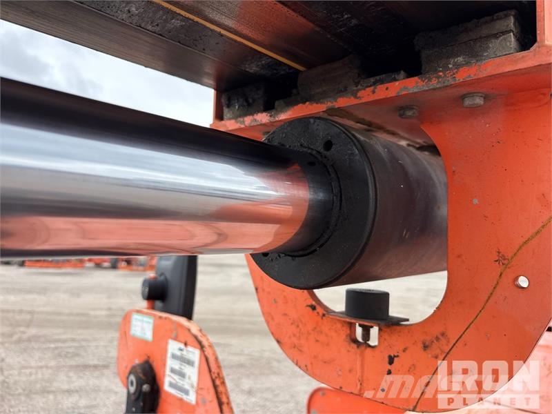 SkyTrak 10054 Telescopic handlers