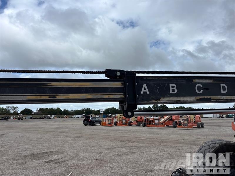 SkyTrak 10054 Telescopic handlers