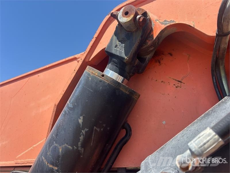 SkyTrak 10054 Telescopic handlers