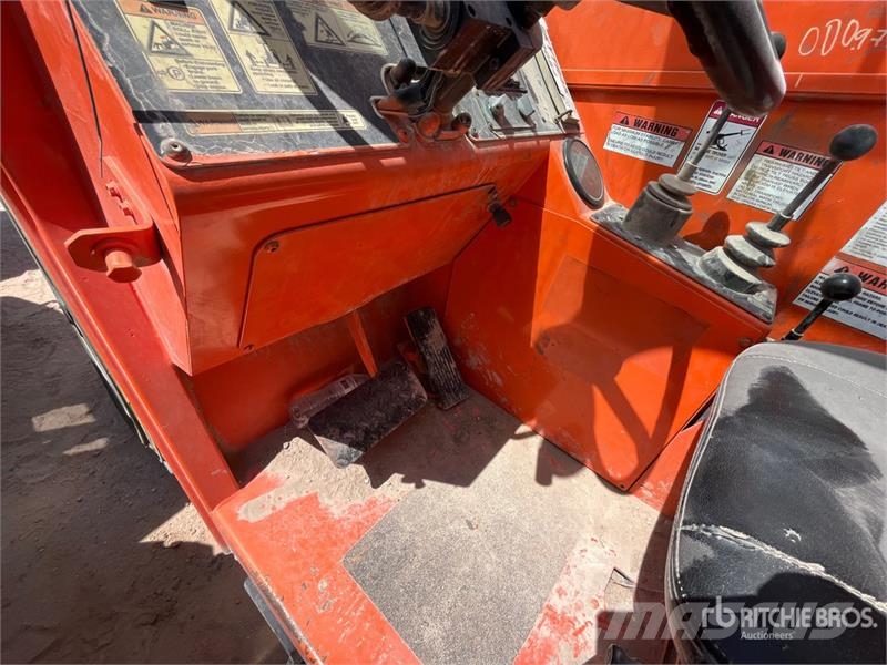 SkyTrak 10054 Telescopic handlers
