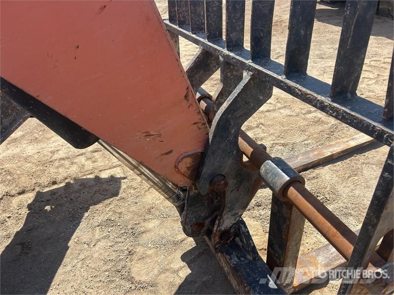 SkyTrak 10054 Telescopic handlers