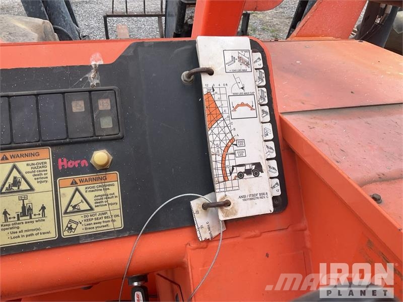 SkyTrak 10054 Telescopic handlers