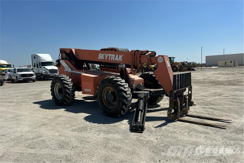 SkyTrak 10054 Telescopic handlers
