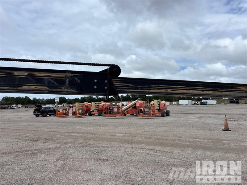 SkyTrak 10054 Telescopic handlers