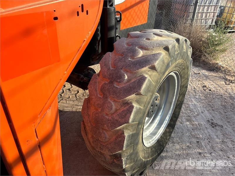 SkyTrak 10054 Telescopic handlers