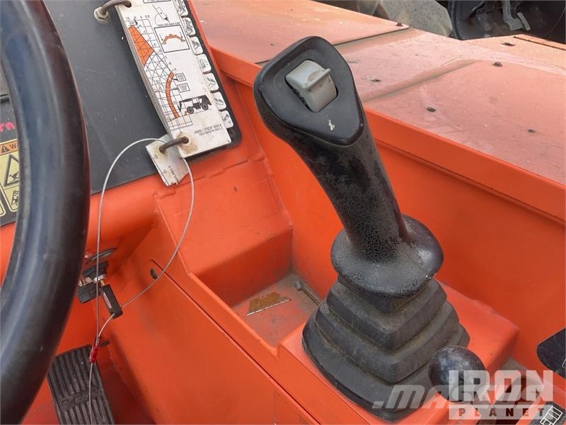 SkyTrak 10054 Telescopic handlers