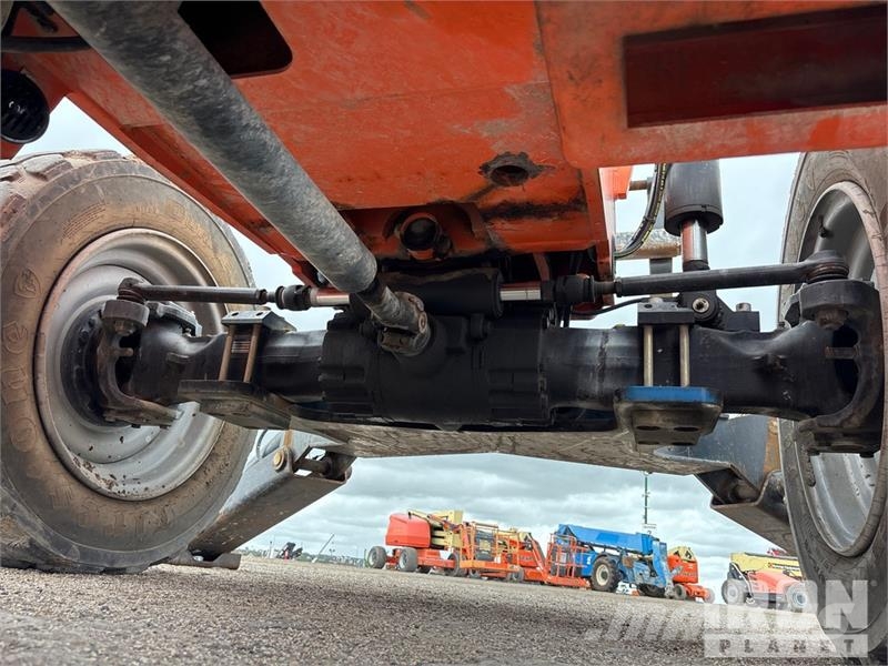 SkyTrak 10054 Telescopic handlers