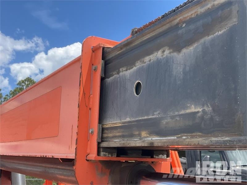SkyTrak 10054 Telescopic handlers