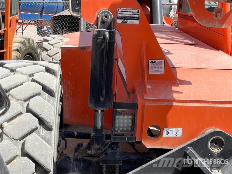 SkyTrak 10054 Telescopic handlers