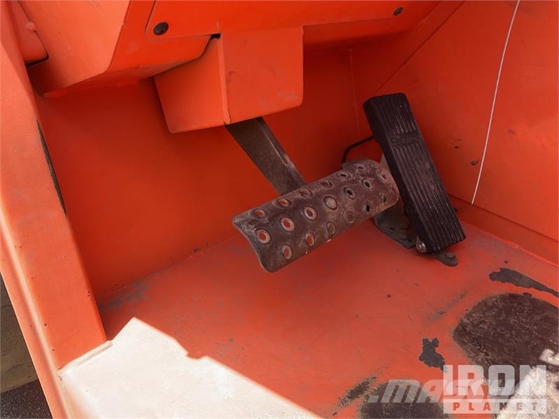 SkyTrak 10054 Telescopic handlers