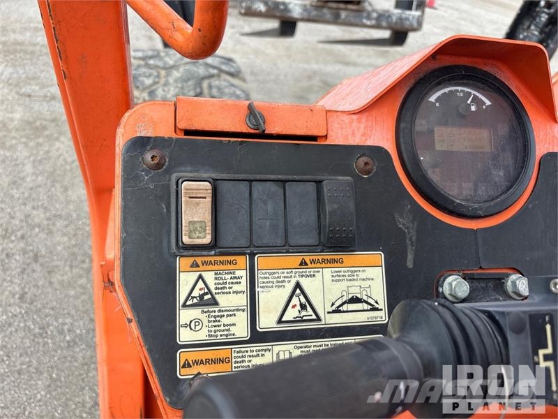 SkyTrak 10054 Telescopic handlers