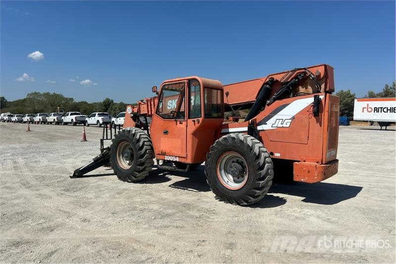 SkyTrak 10054 Telescopic handlers