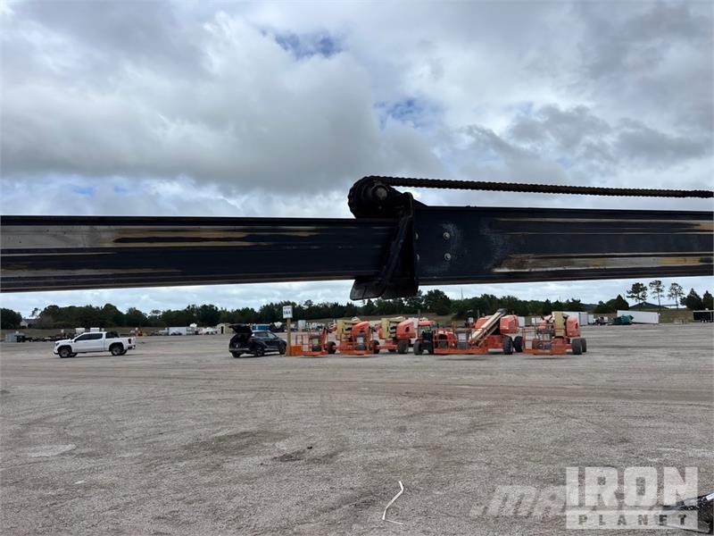 SkyTrak 10054 Telescopic handlers