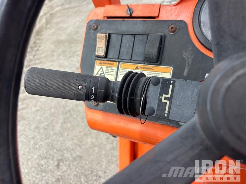 SkyTrak 10054 Telescopic handlers