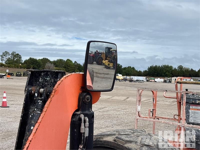 SkyTrak 10054 Telescopic handlers
