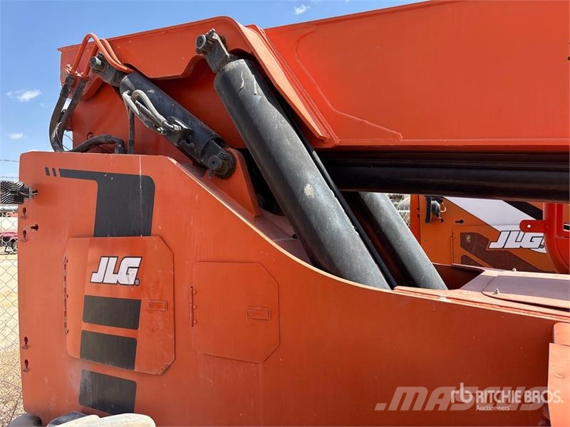 SkyTrak 10054 Telescopic handlers